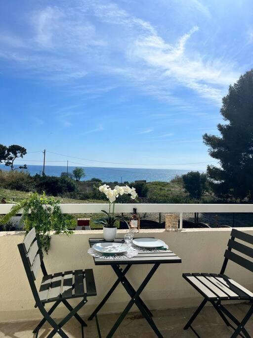 Studio La Baie Des Anges La Ciotat Exterior photo